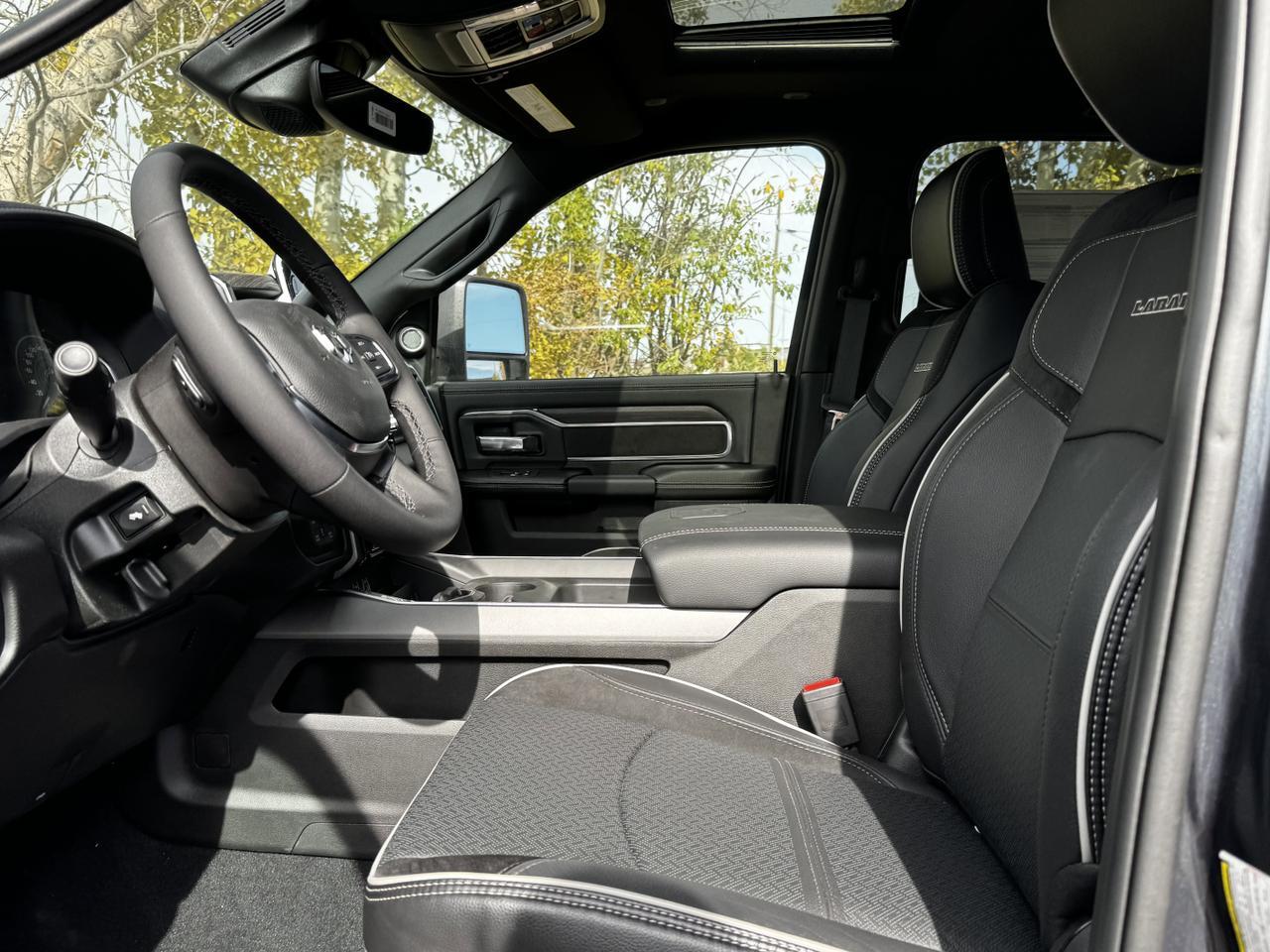 2025 Ram 2500 Laramie Night Edition Crew Cab 4x4 | Cummins Diesel | Towing | NAV | Leather | Sunroof Redwater AB
