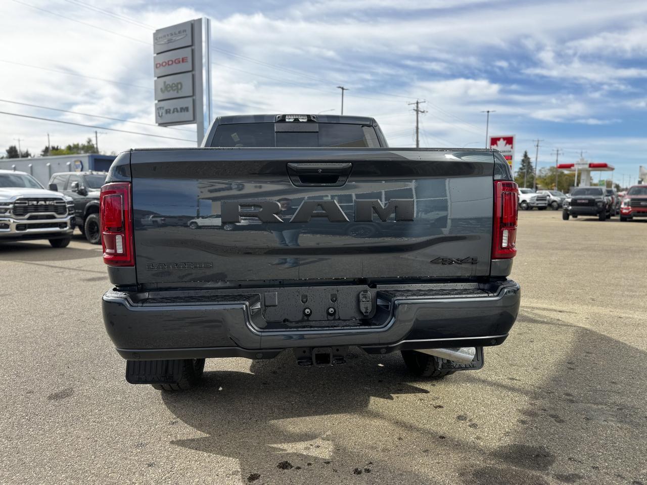 2025 Ram 2500 Laramie Night Edition Crew Cab 4x4 | Cummins Diesel | Towing | NAV | Leather | Sunroof Redwater AB