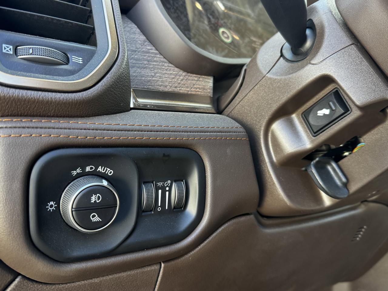 2025 Ram 2500 Limited Longhorn Crew Cab 4x4 | Cummins Diesel | Mountain Brown Seats | Towing Prep | NAV Redwater AB