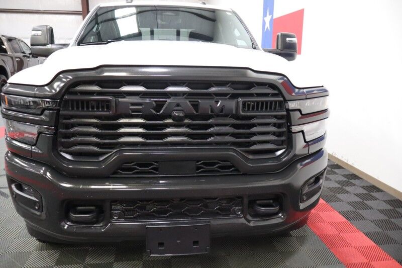 2025 Ram 2500 Tradesman 6.4L V8 Hemi 12in GPS Camera FREE WARRANTY Arlington TX