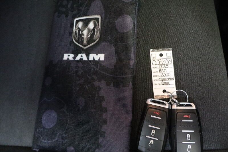 2025 Ram 2500 Tradesman 6.4L V8 Hemi 12in GPS Camera FREE WARRANTY Arlington TX