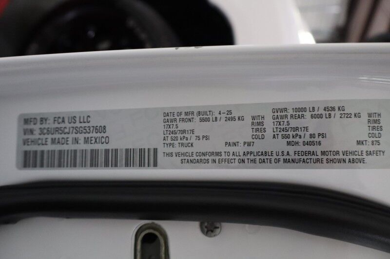 2025 Ram 2500 Tradesman 6.4L V8 Hemi 12in GPS Camera FREE WARRANTY Arlington TX
