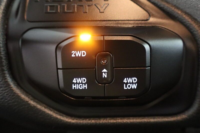 2025 Ram 2500 Tradesman 6.4L V8 Hemi 12in GPS Camera FREE WARRANTY Arlington TX