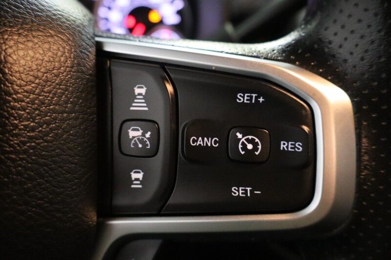 2025 Ram 2500 Tradesman 6.4L V8 Hemi 12in GPS Camera FREE WARRANTY Arlington TX