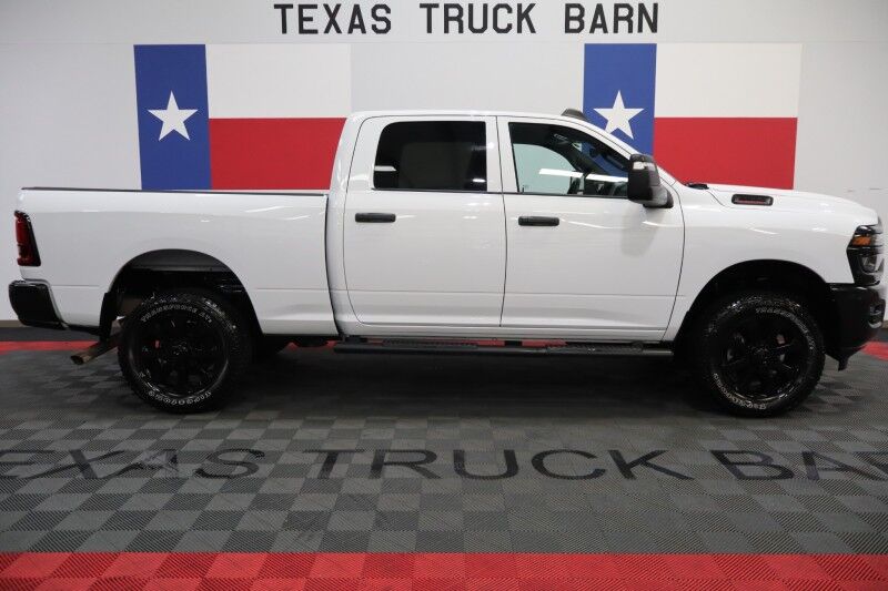 2025 Ram 2500 Tradesman 6.4L V8 Hemi 12in GPS Camera FREE WARRANTY Arlington TX