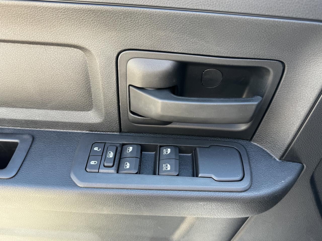 2025 Ram 2500 Tradesman Crew Cab 4x4 | Cummins Diesel | Front Bench | Towing | Chrome Redwater AB