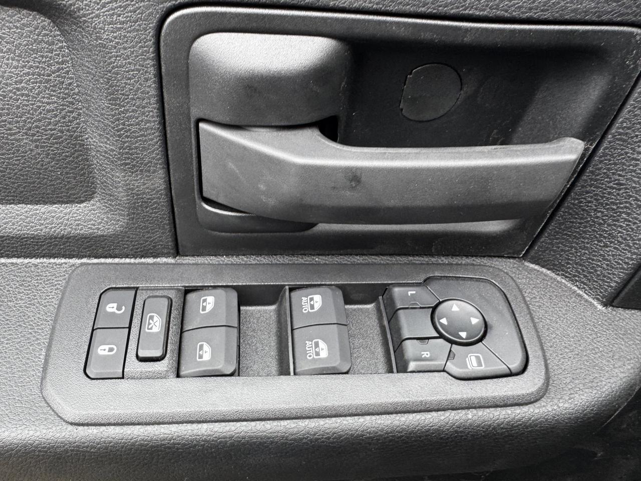 2025 Ram 2500 Tradesman Crew Cab 4x4 | Cummins Diesel | Front Bench | Towing | NAV | Backup Camera Redwater AB