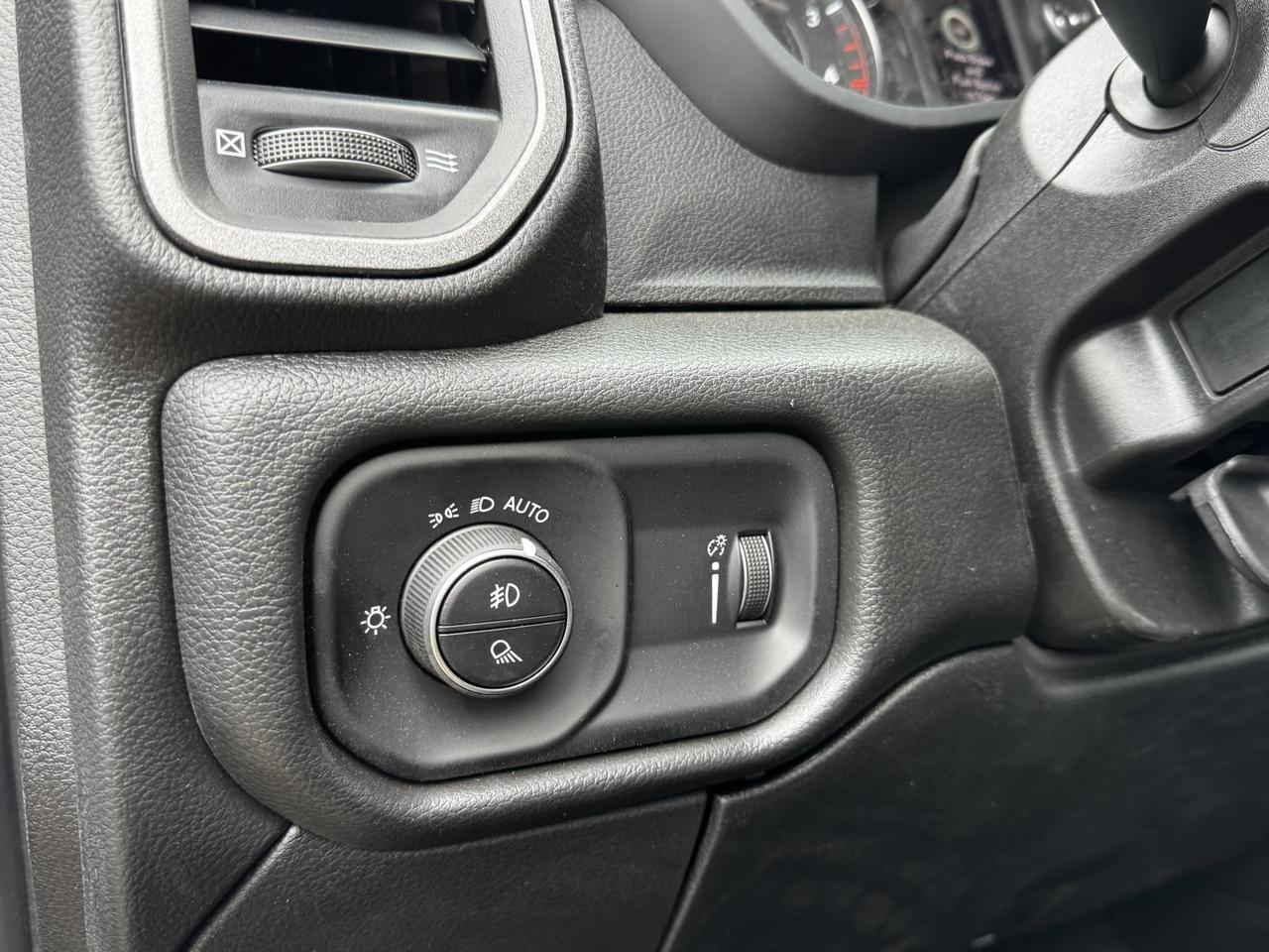 2025 Ram 2500 Tradesman Crew Cab 4x4 | Cummins Diesel | Front Bench | Towing | NAV | Backup Camera Redwater AB