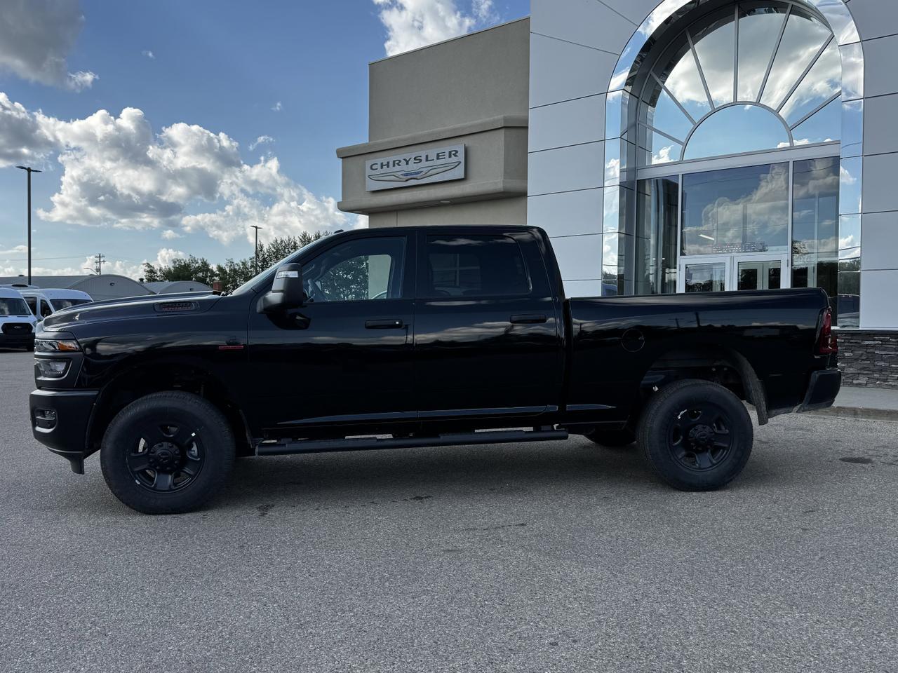 2025 Ram 2500 Tradesman Crew Cab 4x4 | Cummins Diesel | Front Bench | Towing | NAV | Backup Camera Redwater AB