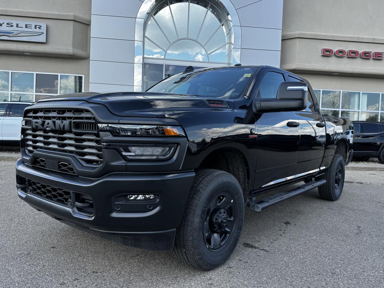 2025 Ram 2500 Tradesman Crew Cab 4x4 | Cummins Diesel | Front Bench | Towing | NAV | Backup Camera Redwater AB