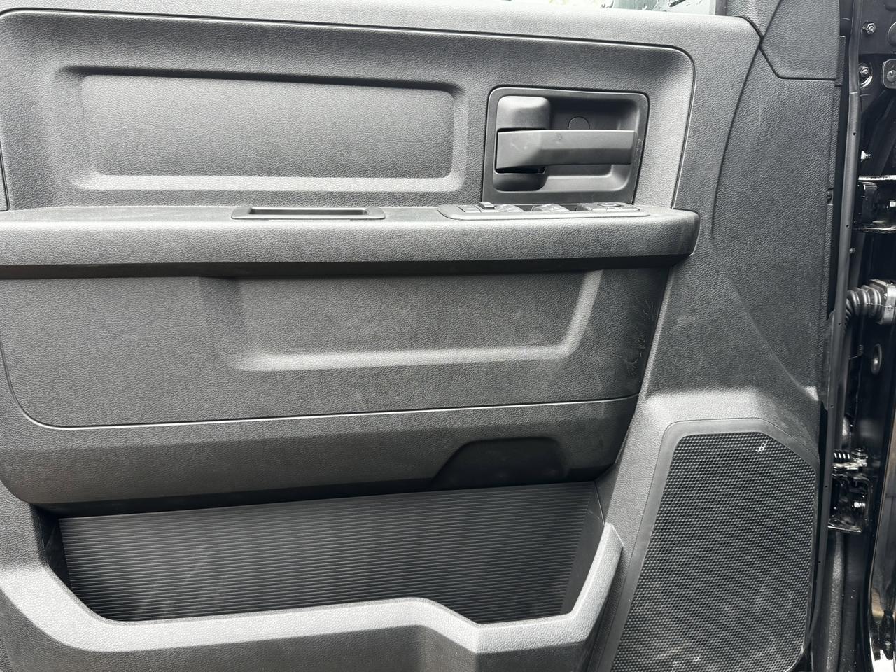 2025 Ram 2500 Tradesman Crew Cab 4x4 | Cummins Diesel | Front Bench | Towing | NAV | Backup Camera Redwater AB