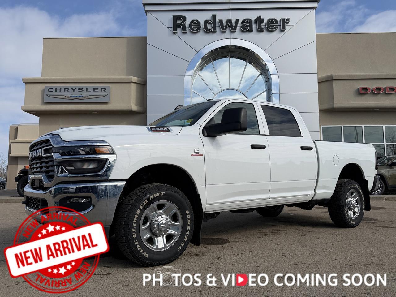 2025 Ram 2500 Tradesman Crew Cab 4x4 | Cummins HO Turbo Diesel | 5th Wheel Gooseneck Prep | Chrome Appearance