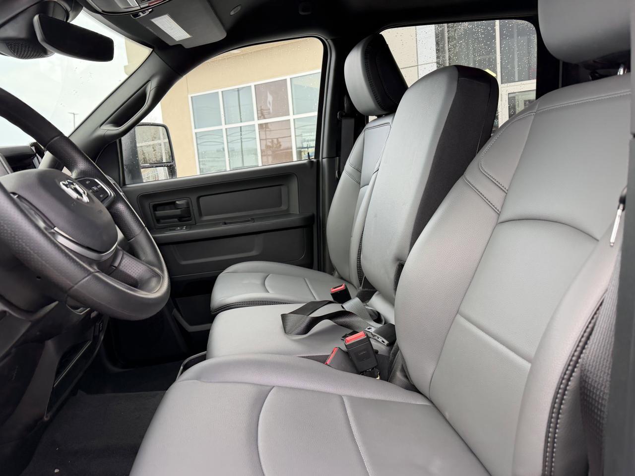 2025 Ram 2500 Tradesman Crew Cab 4x4 | HO Cummins Diesel | Tow Package | NAV | Bright White Redwater AB