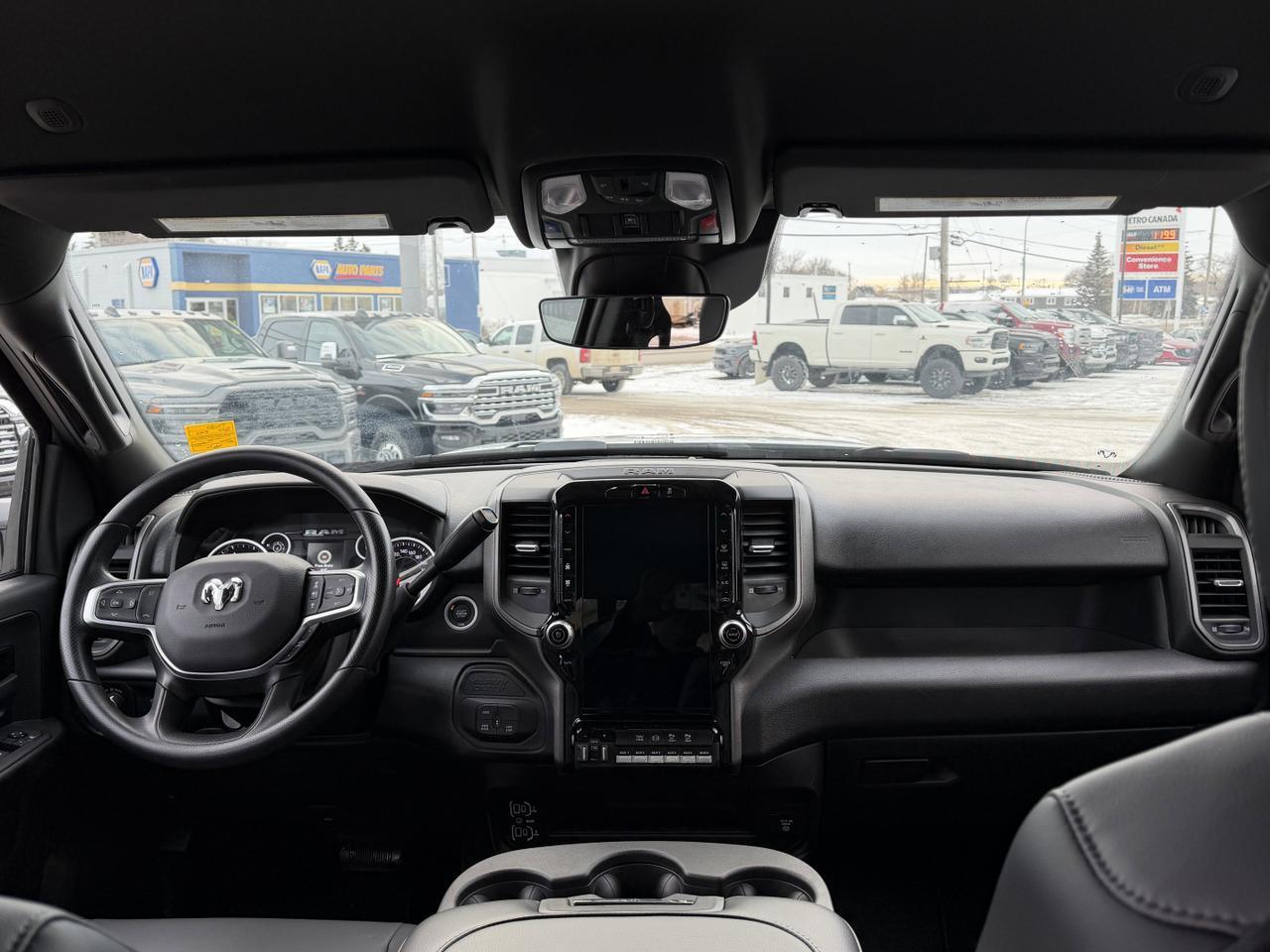 2025 Ram 2500 Tradesman Crew Cab 4x4 | HO Cummins Diesel | Tow Package | NAV | Bright White Redwater AB