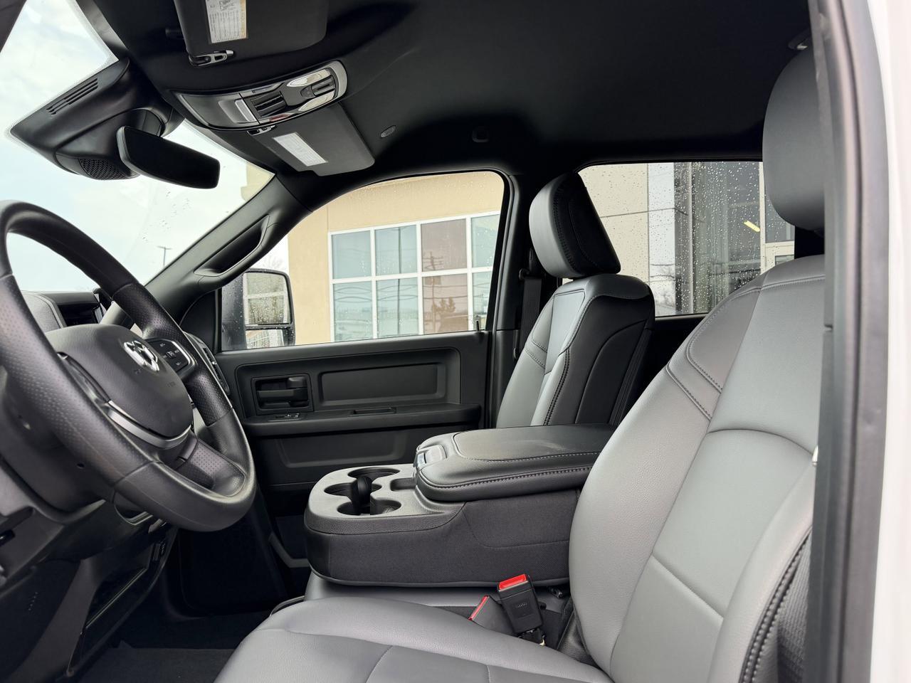 2025 Ram 2500 Tradesman Crew Cab 4x4 | HO Cummins Diesel | Tow Package | NAV | Bright White Redwater AB