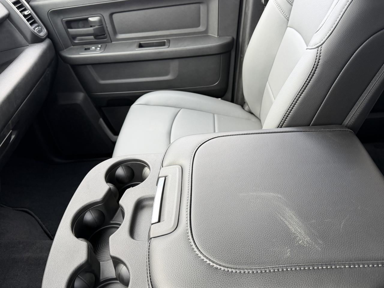 2025 Ram 2500 Tradesman Crew Cab 4x4 | HO Cummins Diesel | Tow Package | NAV | Bright White Redwater AB