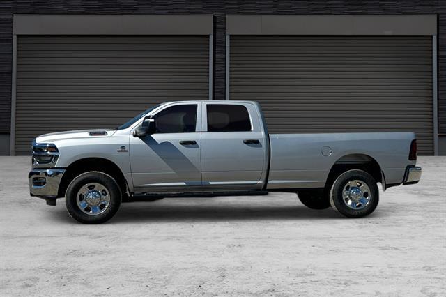 2025 Ram 2500 Tradesman Crew Cab 4x4 8&apos; Box Morgan Hill CA