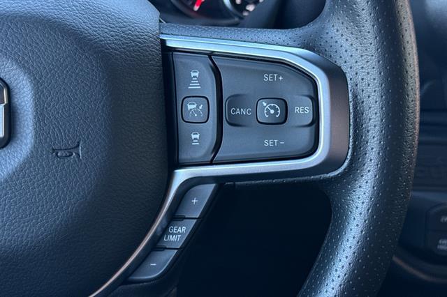2025 Ram 2500 Tradesman Crew Cab 4x4 8&apos; Box Morgan Hill CA