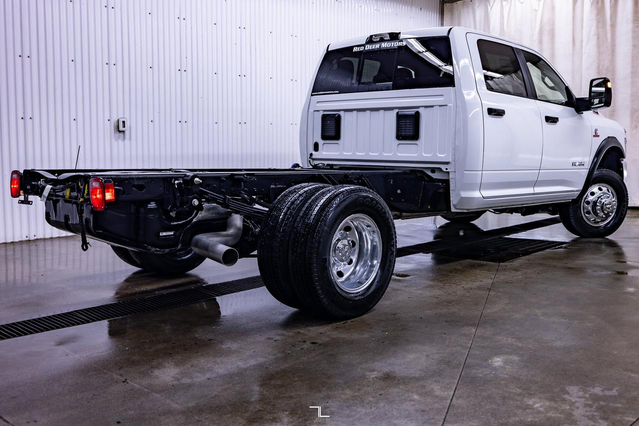 2025 Ram 3500 4x4 Crew Cab Big Horn Cab & Chassis Diesel Nav Red Deer AB