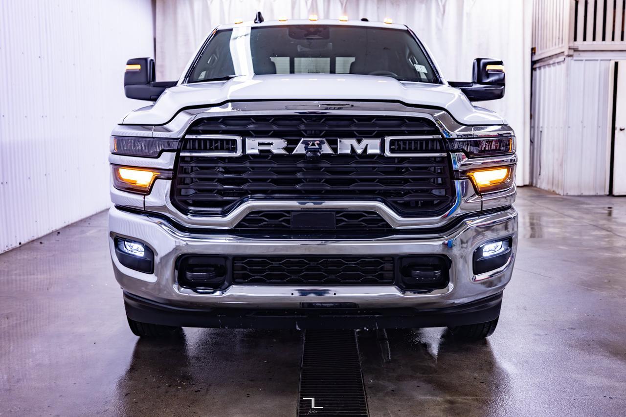 2025 Ram 3500 4x4 Crew Cab Big Horn Cab & Chassis Diesel Nav Red Deer AB