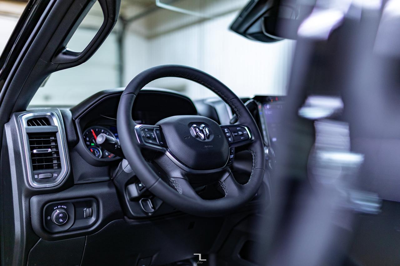 2025 Ram 3500 4x4 Crew Cab Big Horn Night Dually Diesel Nav Red Deer AB