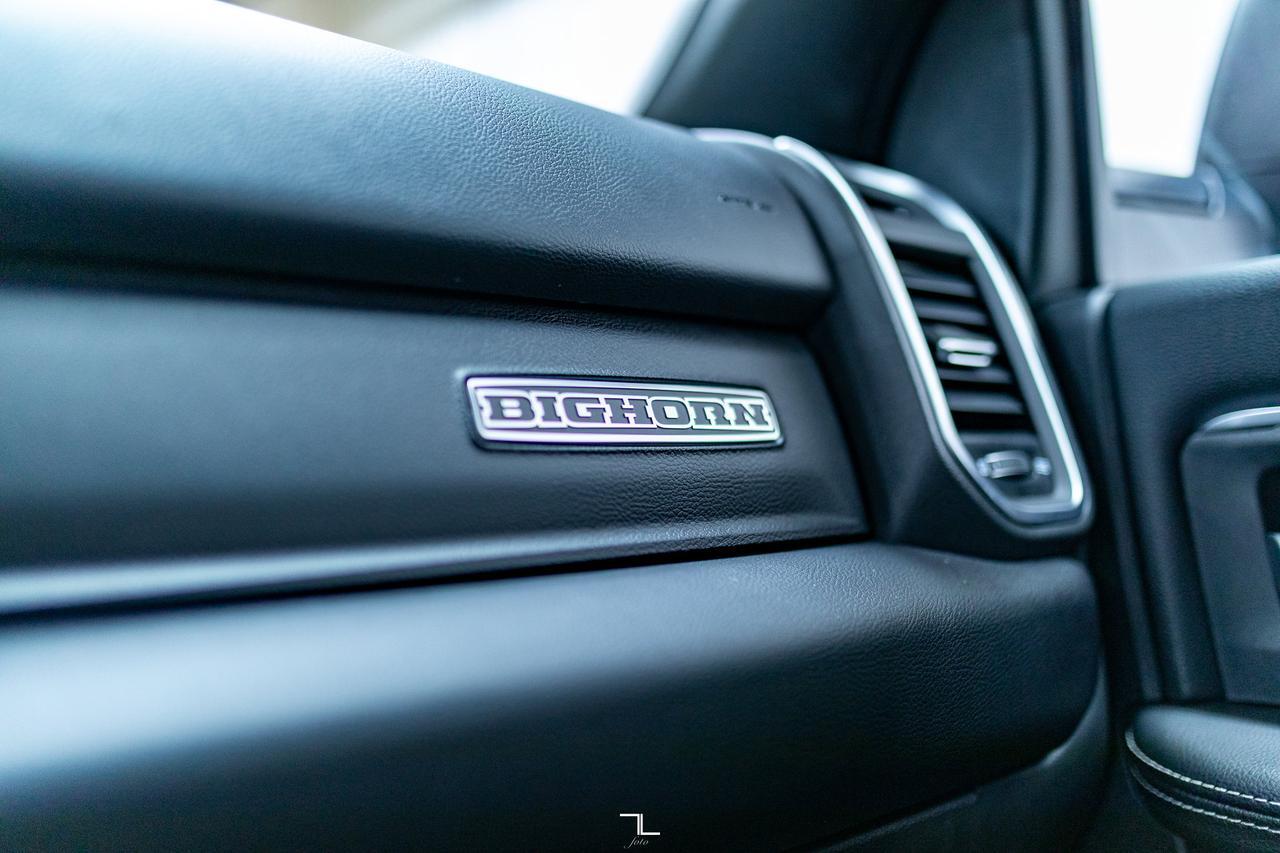 2025 Ram 3500 4x4 Crew Cab Big Horn Night Dually Diesel Nav Red Deer AB