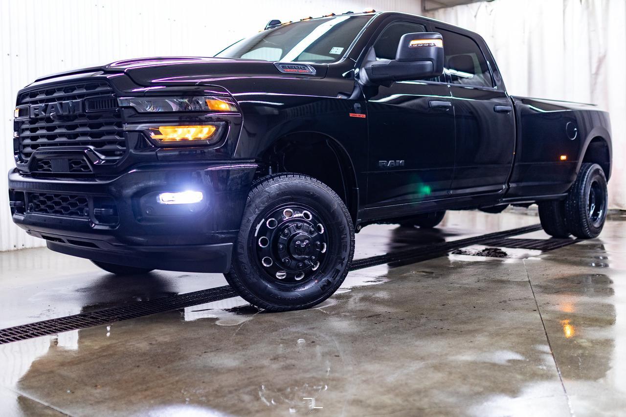 2025 Ram 3500 4x4 Crew Cab Big Horn Night Dually Diesel Nav Red Deer AB