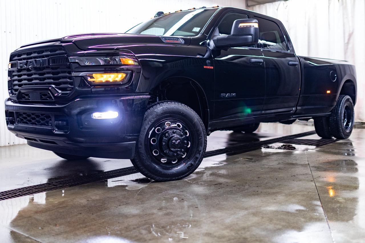 2025 Ram 3500 4x4 Crew Cab Big Horn Night Edition Dually Diesel Nav Red Deer AB