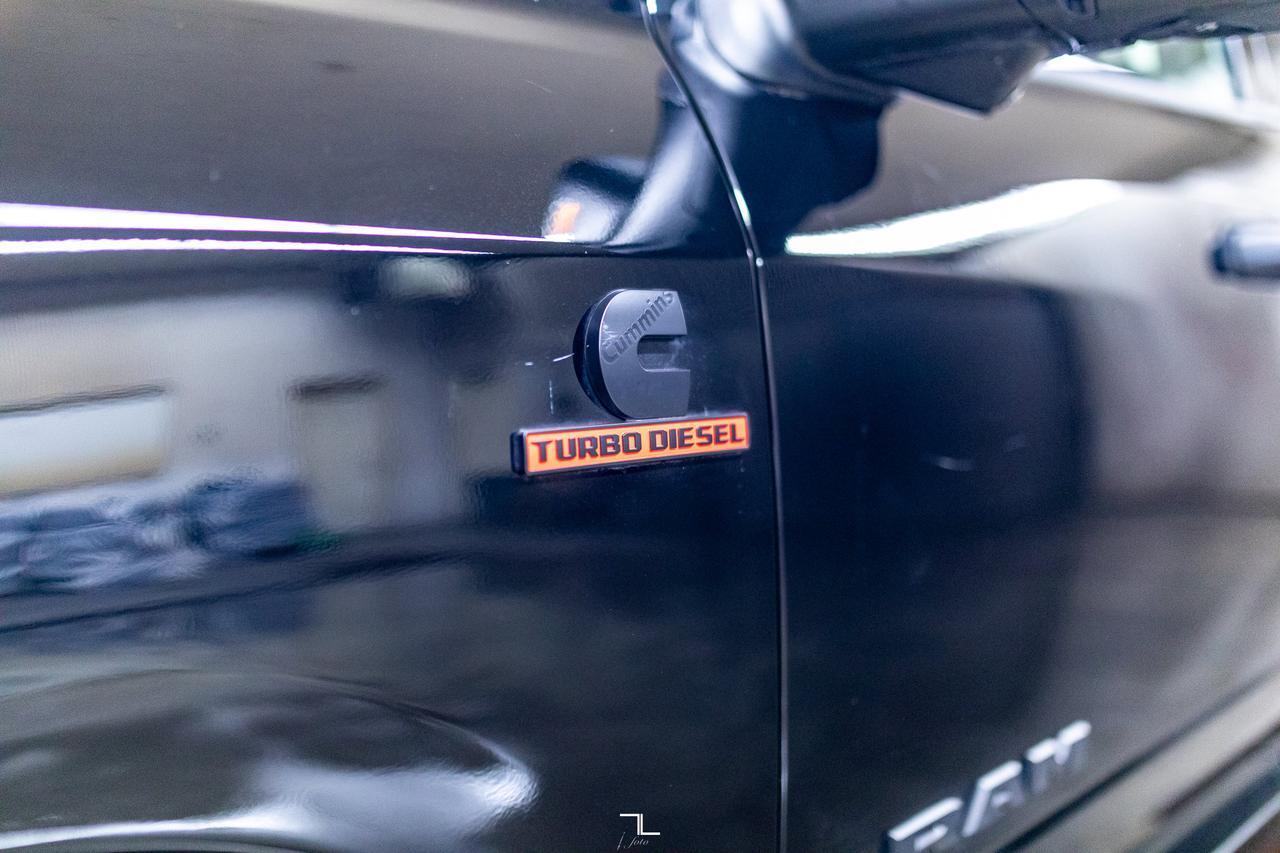 2025 Ram 3500 4x4 Crew Cab Big Horn Night Edition Dually Diesel Nav Red Deer AB