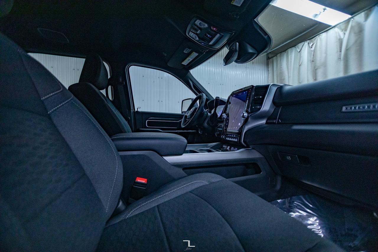 2025 Ram 3500 4x4 Crew Cab Big Horn Night Edition Dually Diesel Nav Red Deer AB