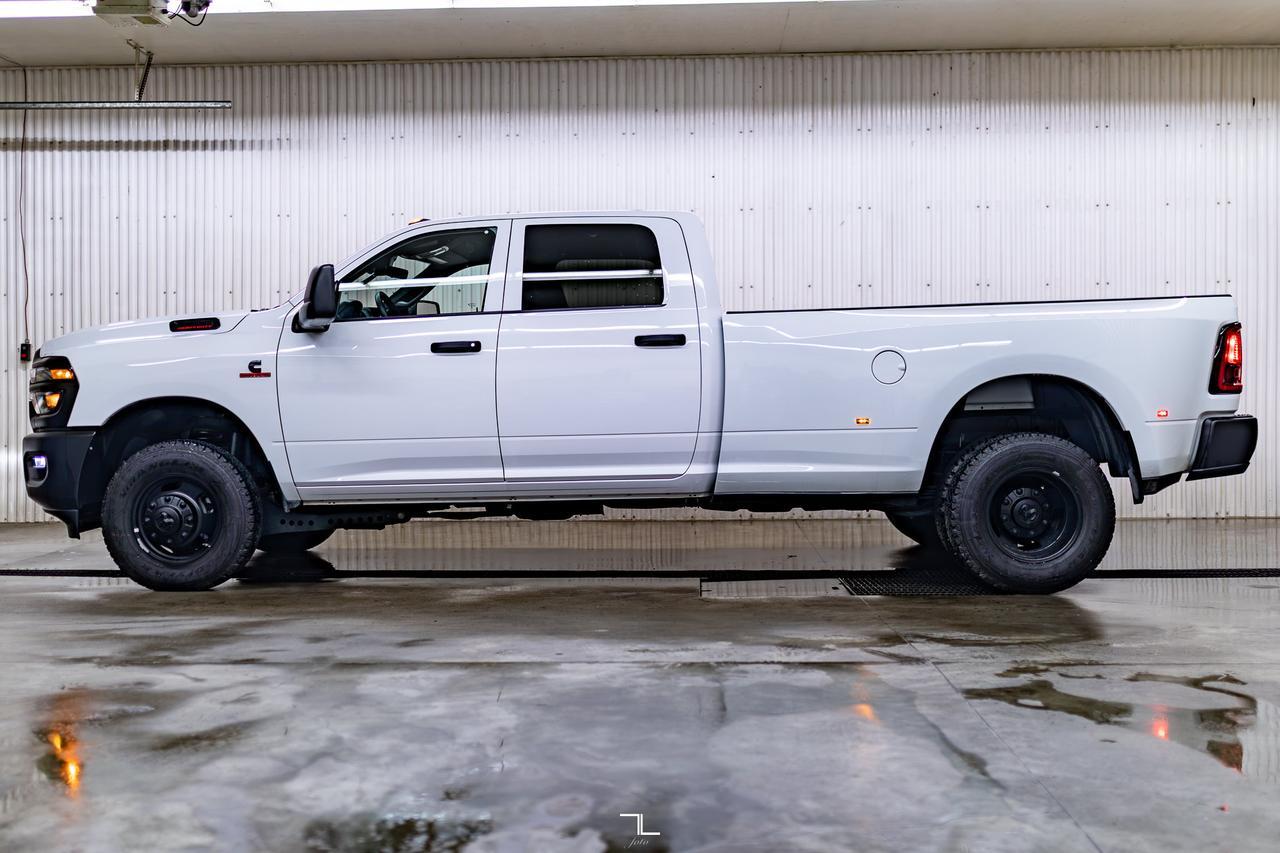 2025 Ram 3500 4x4 Crew Cab Tradesman Dually Diesel PSeat BCam Red Deer AB