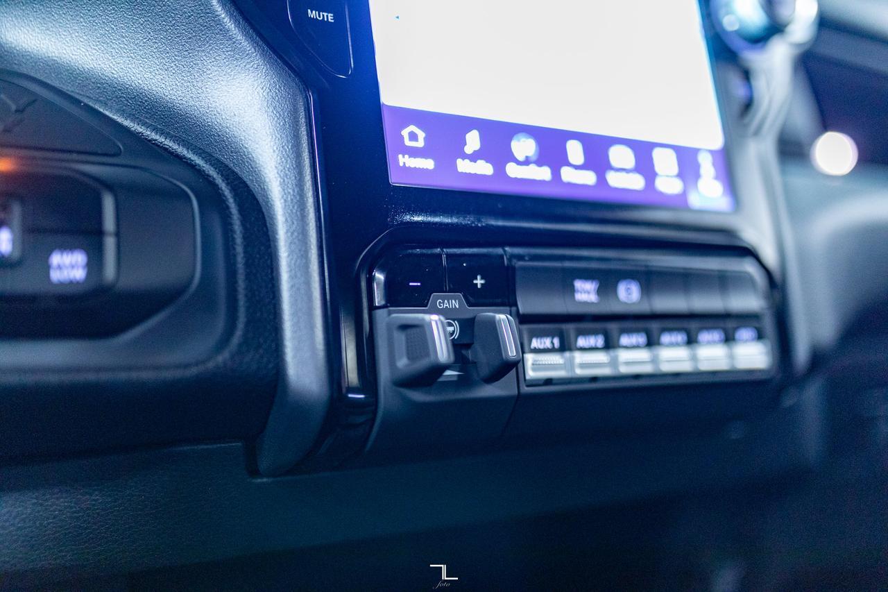 2025 Ram 3500 4x4 Crew Cab & Chassis Big Horn Dually Diesel Nav Red Deer AB