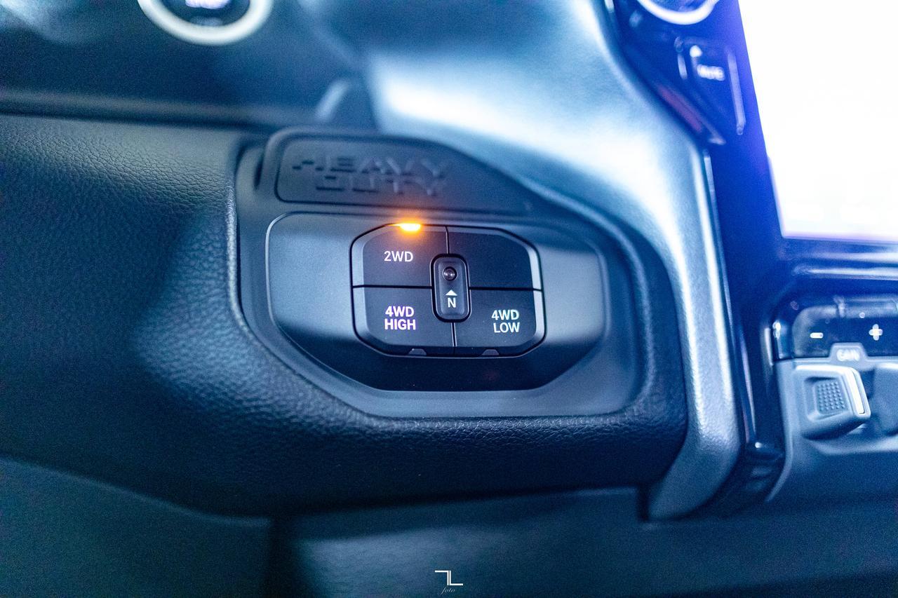 2025 Ram 3500 4x4 Crew Cab & Chassis Big Horn Dually Diesel Nav Red Deer AB