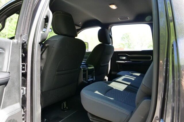 2025 Ram 3500 Big Horn 4X4 / Level 2 Plus Equipment / HO Diesel! High Point NC