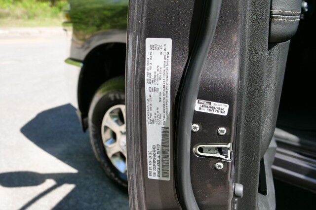 2025 Ram 3500 Big Horn 4X4 / Level 2 Plus Equipment / HO Diesel! High Point NC