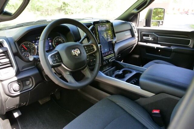 2025 Ram 3500 Big Horn 4X4 / Level 2 Plus Equipment / HO Diesel! High Point NC