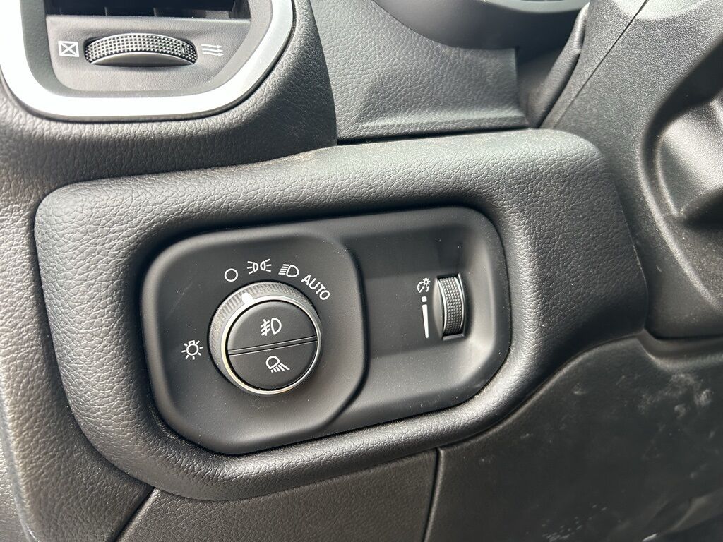 2025 Ram 3500 Big Horn Crestwood KY