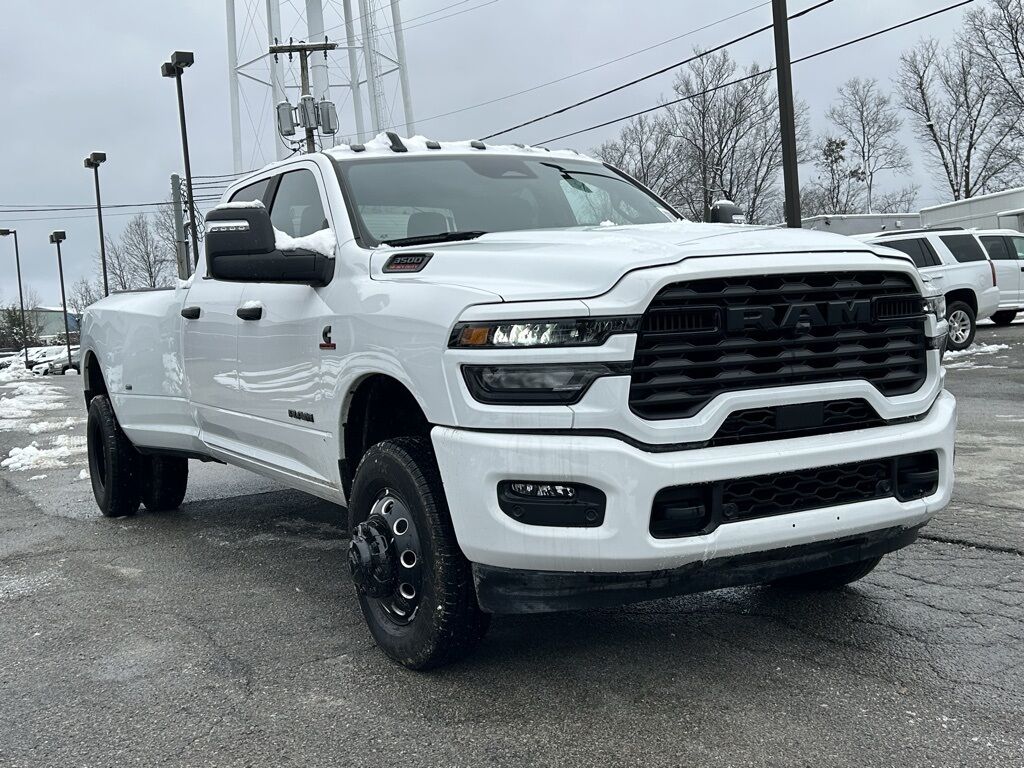 2025 Ram 3500 Big Horn Crestwood KY