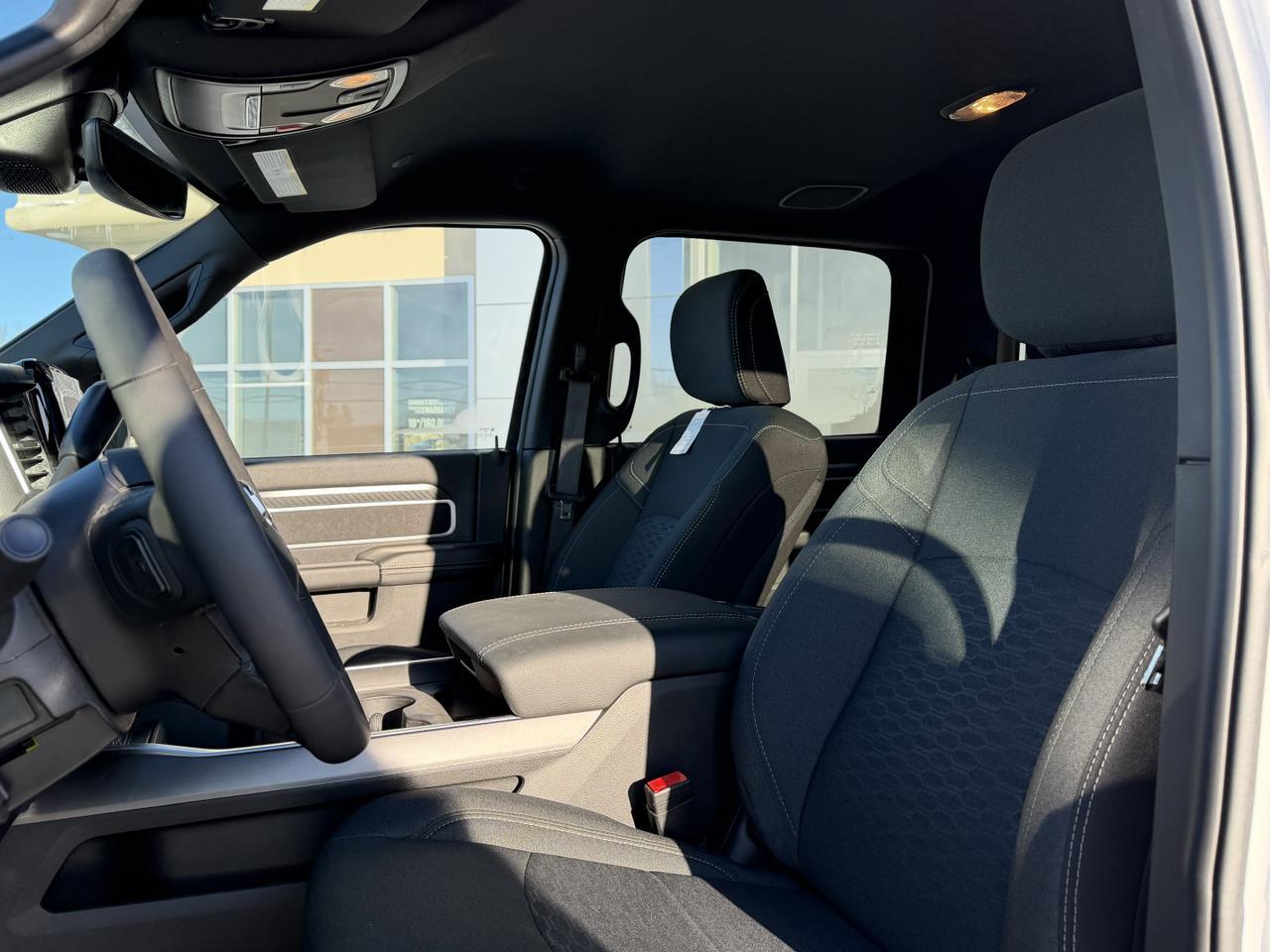 2025 Ram 3500 Big Horn Crew Cab 4X4 | 6.7L | 5th Wheel | Level 1 Equip Pkg | Box Liner | Nav | Sport Appr Pkg Redwater AB