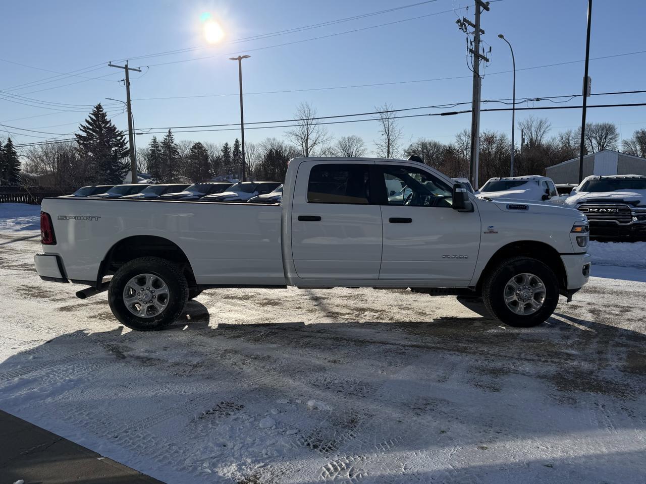 2025 Ram 3500 Big Horn Crew Cab 4X4 | 6.7L | 5th Wheel | Level 1 Equip Pkg | Box Liner | Nav | Sport Appr Pkg Redwater AB