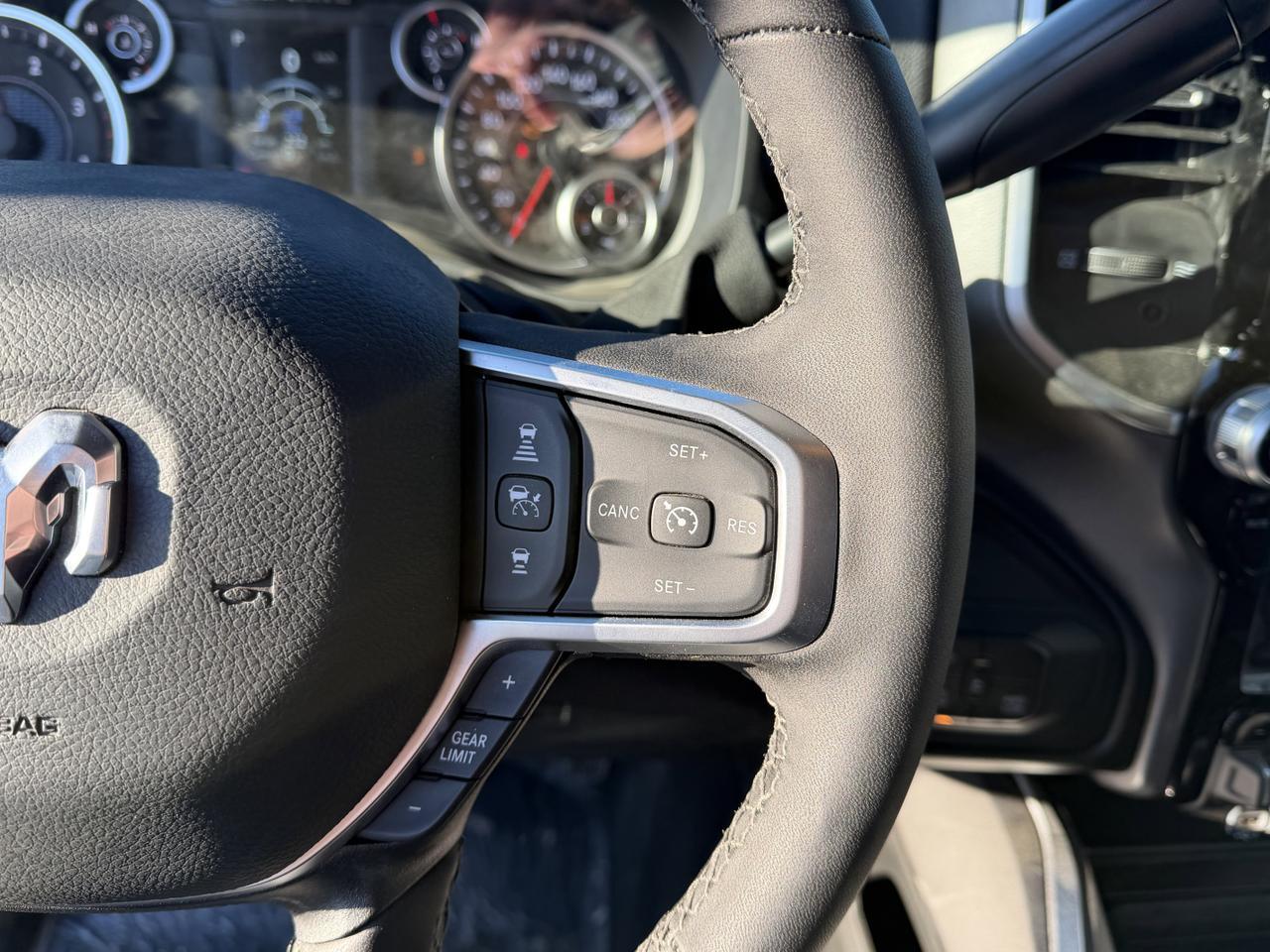 2025 Ram 3500 Big Horn Crew Cab 4X4 | 6.7L | 5th Wheel | Level 1 Equip Pkg | Box Liner | Nav | Sport Appr Pkg Redwater AB