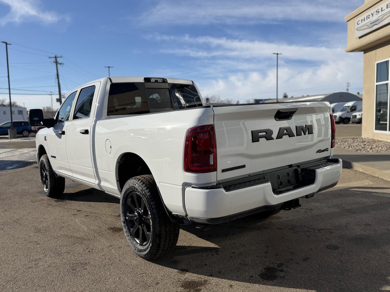 2025 Ram 3500 Big Horn Crew Cab 4x4 | Low KMs | Cummins Diesel | 12IN Display | Backup Camera | Remote Start Redwater AB