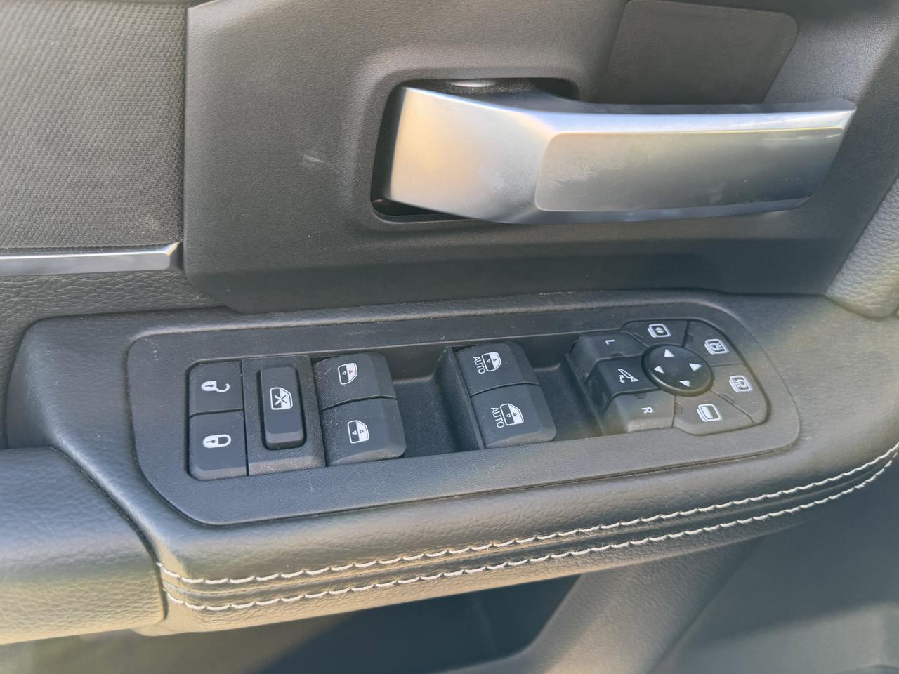 2025 Ram 3500 Big Horn Crew Cab 4x4 | Low KMs | Cummins Diesel | 12IN Display | Backup Camera | Remote Start Redwater AB