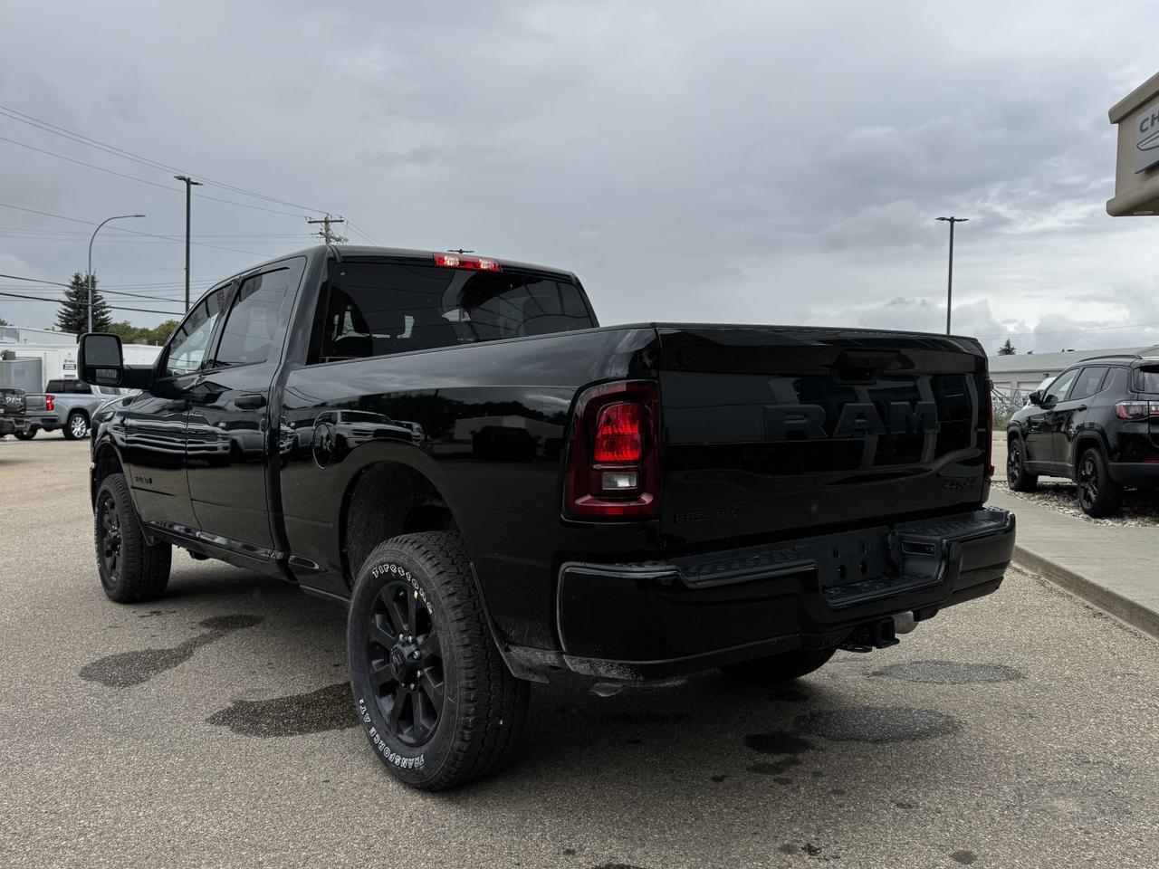 2025 Ram 3500 Big Horn Night Edition Crew Cab 4x4 | Cummins Diesel | Heated Seats | Towing | Backup Camera Redwater AB