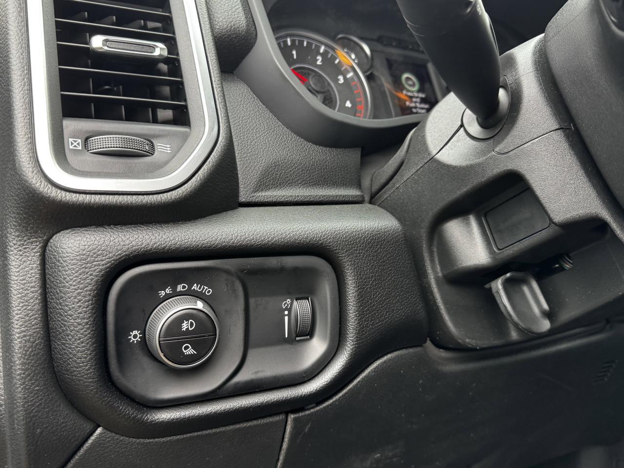 2025 Ram 3500 Big Horn Night Edition Crew Cab 4x4 | Cummins Diesel | Heated Seats | Towing | Backup Camera Redwater AB