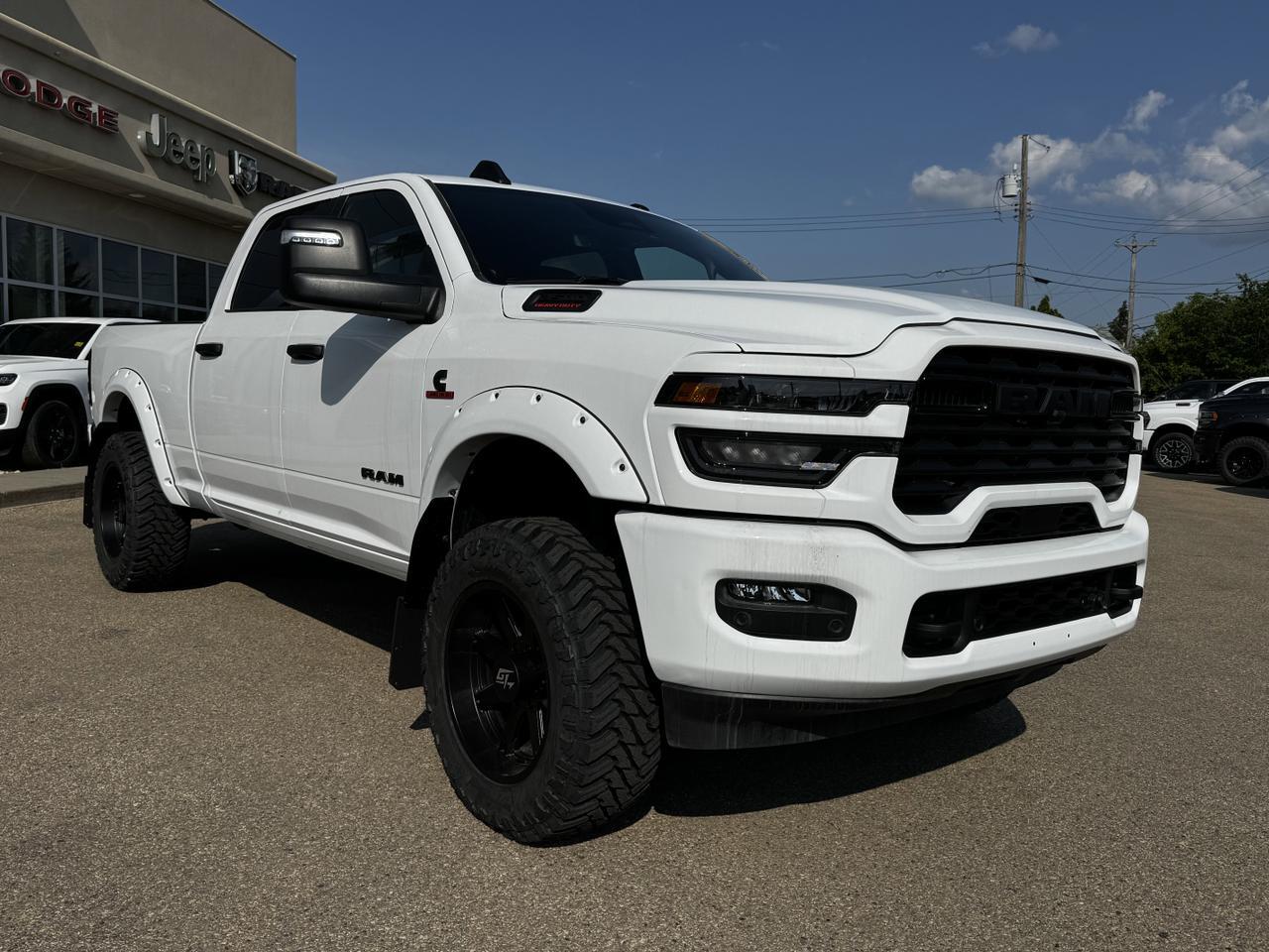 2025 Ram 3500 Big Horn Night Edition Crew Cab 4x4 | FROSTBITE | Rig Ready Ram | Heated Seats | 5th Wheel | NAV Redwater AB