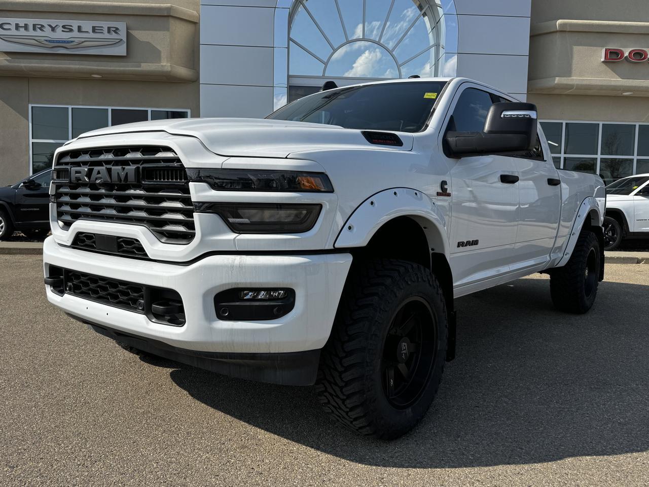 2025 Ram 3500 Big Horn Night Edition Crew Cab 4x4 | FROSTBITE | Rig Ready Ram | Heated Seats | 5th Wheel | NAV Redwater AB