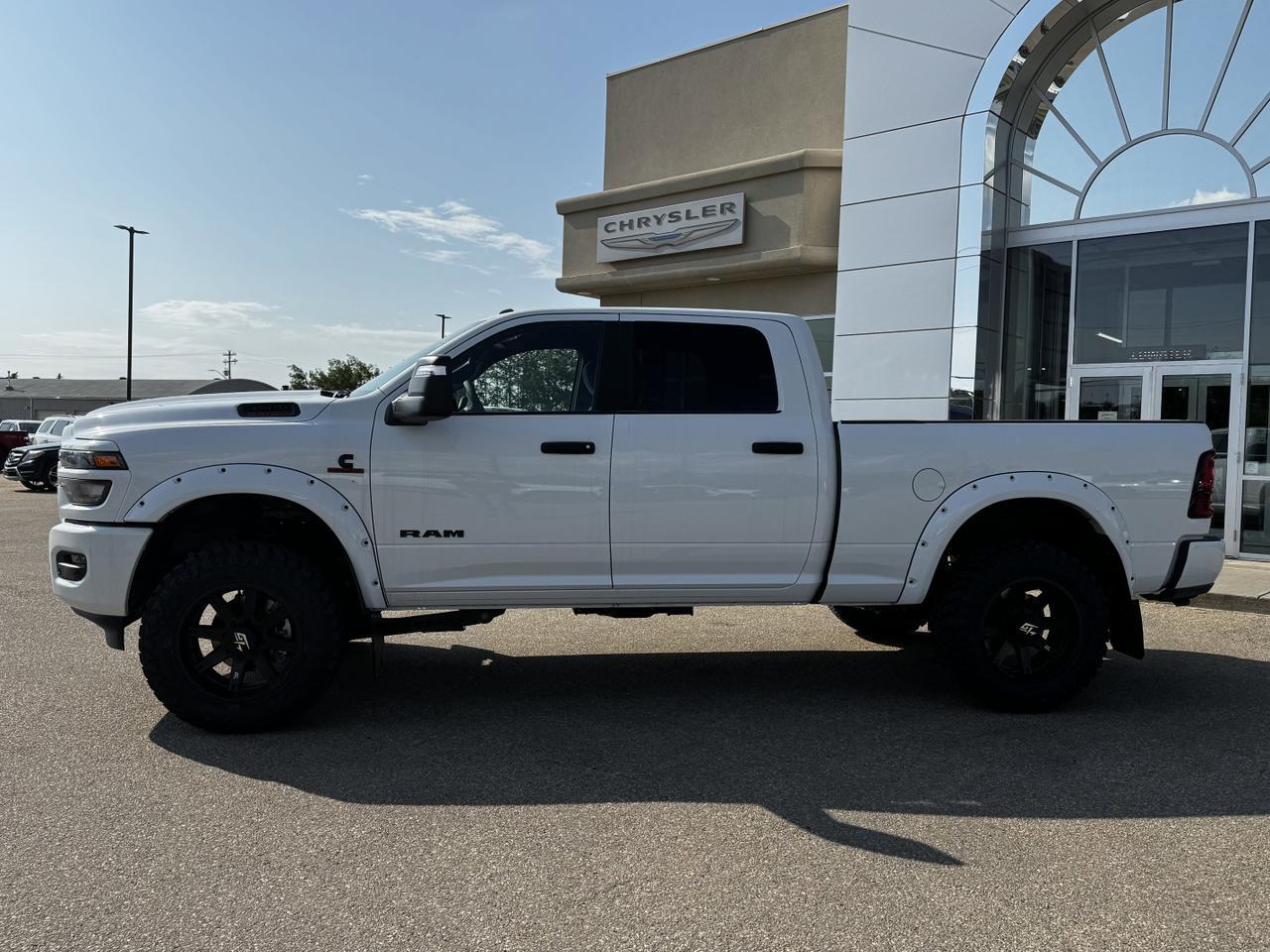 2025 Ram 3500 Big Horn Night Edition Crew Cab 4x4 | FROSTBITE | Rig Ready Ram | Heated Seats | 5th Wheel | NAV Redwater AB