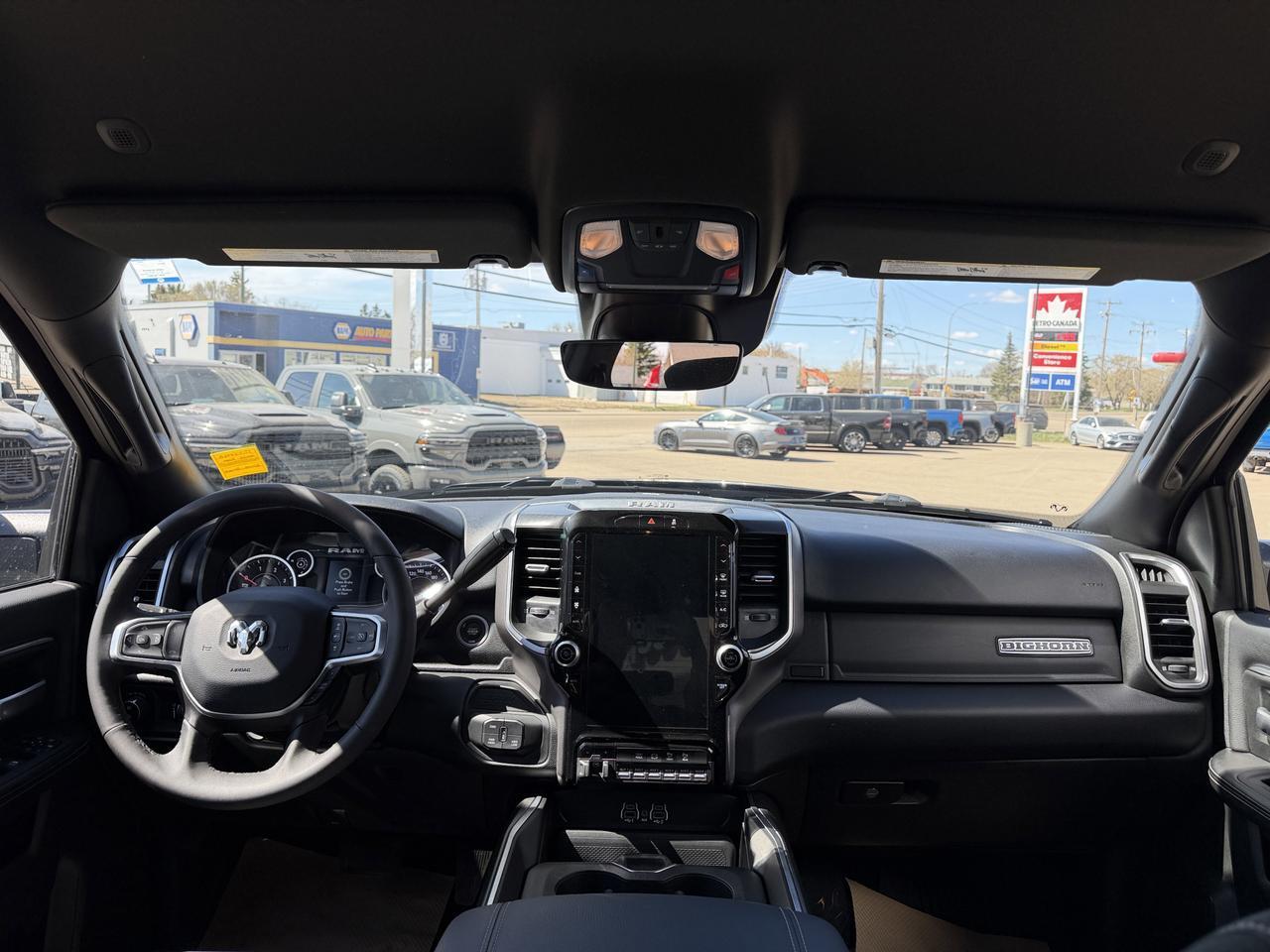 2025 Ram 3500 Big Horn Night Edition Crew Cab 4x4 | Low KMs | Cummins Diesel | 12IN NAV | 20IN Wheels | 5th Wheel Redwater AB