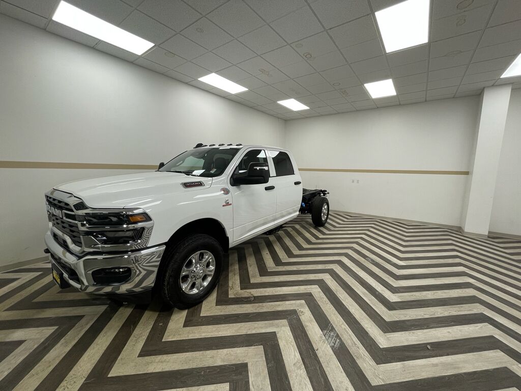 2025 RAM Ram 3500 Chassis Cab